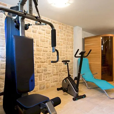 Villa Luxury Tia *