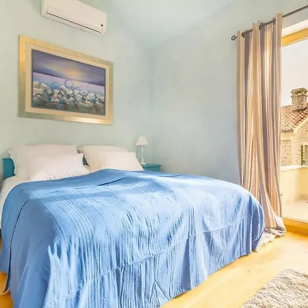 Vila Luxury Tia